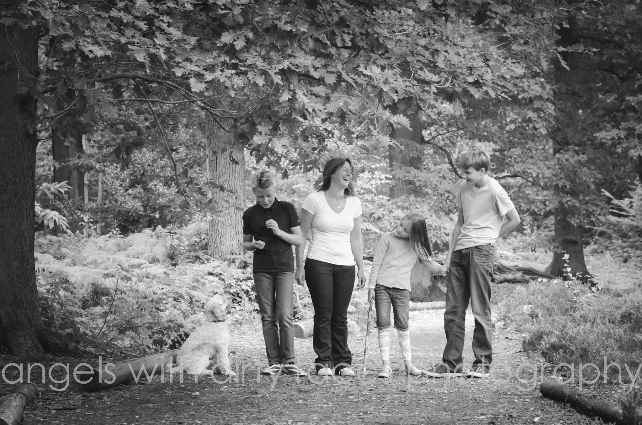 woodland family photoshoot in the woods in hertfordshire