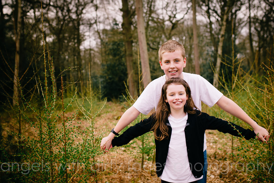 Hertfordshire child photographer fun sibling photo shoot