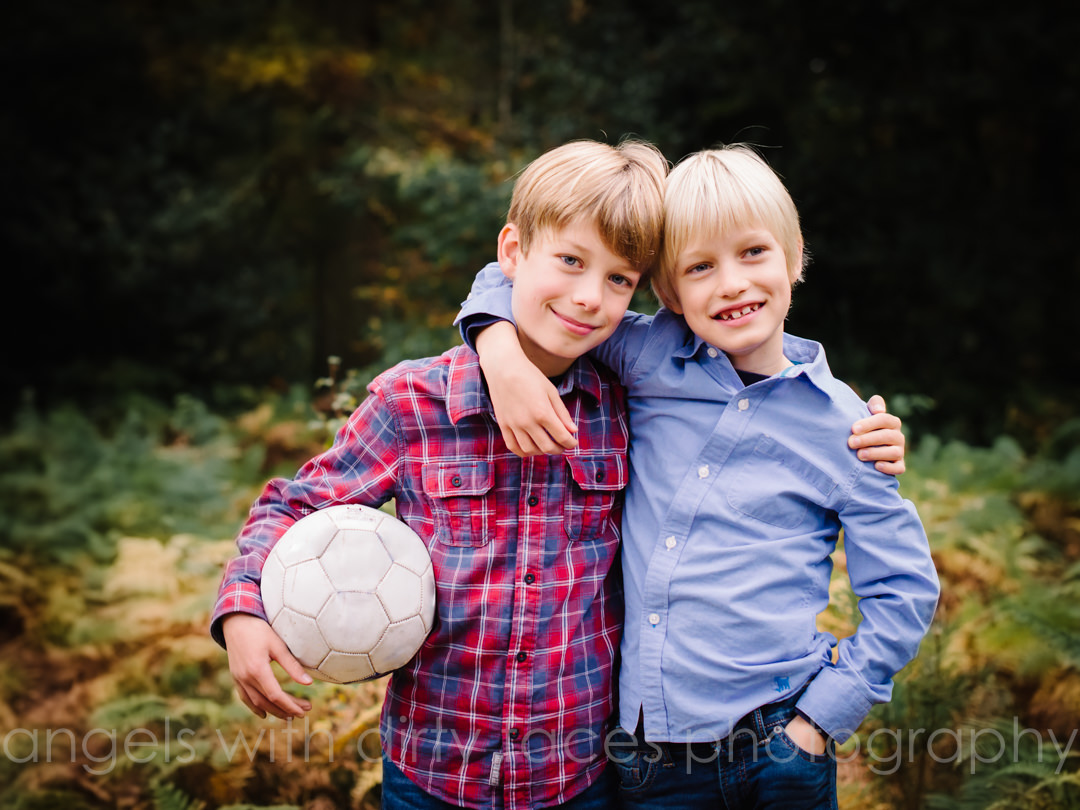Posing Three or More Siblings :: Professional Photography · Crabapple  Photography