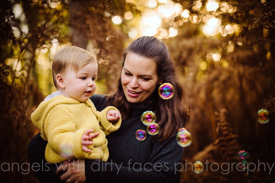 hertfordshire autumn photo shoot with mum and boy