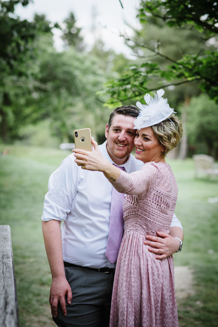 guest at essendon wedding take a selfie