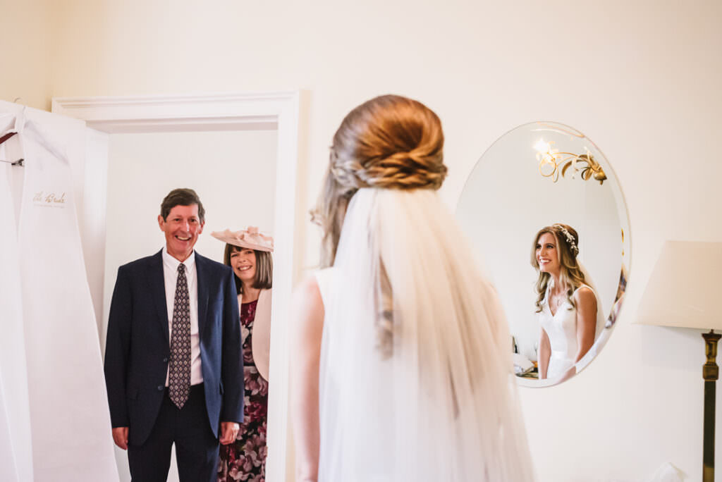 father sees daughter before her  wedding