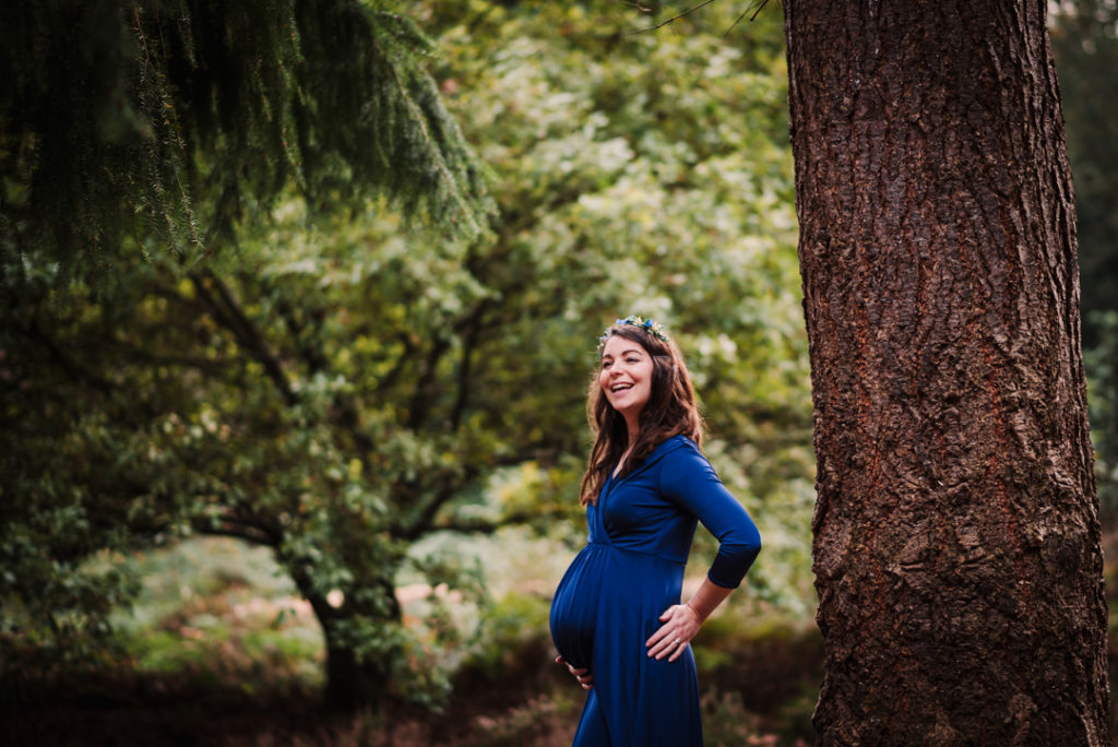 maternity photography in hertfordshire woods