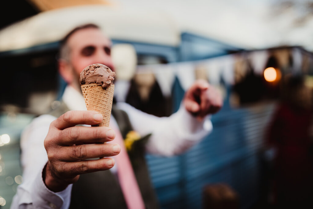 Wedding guests enjoy ice creams from Hertfordshire vendor